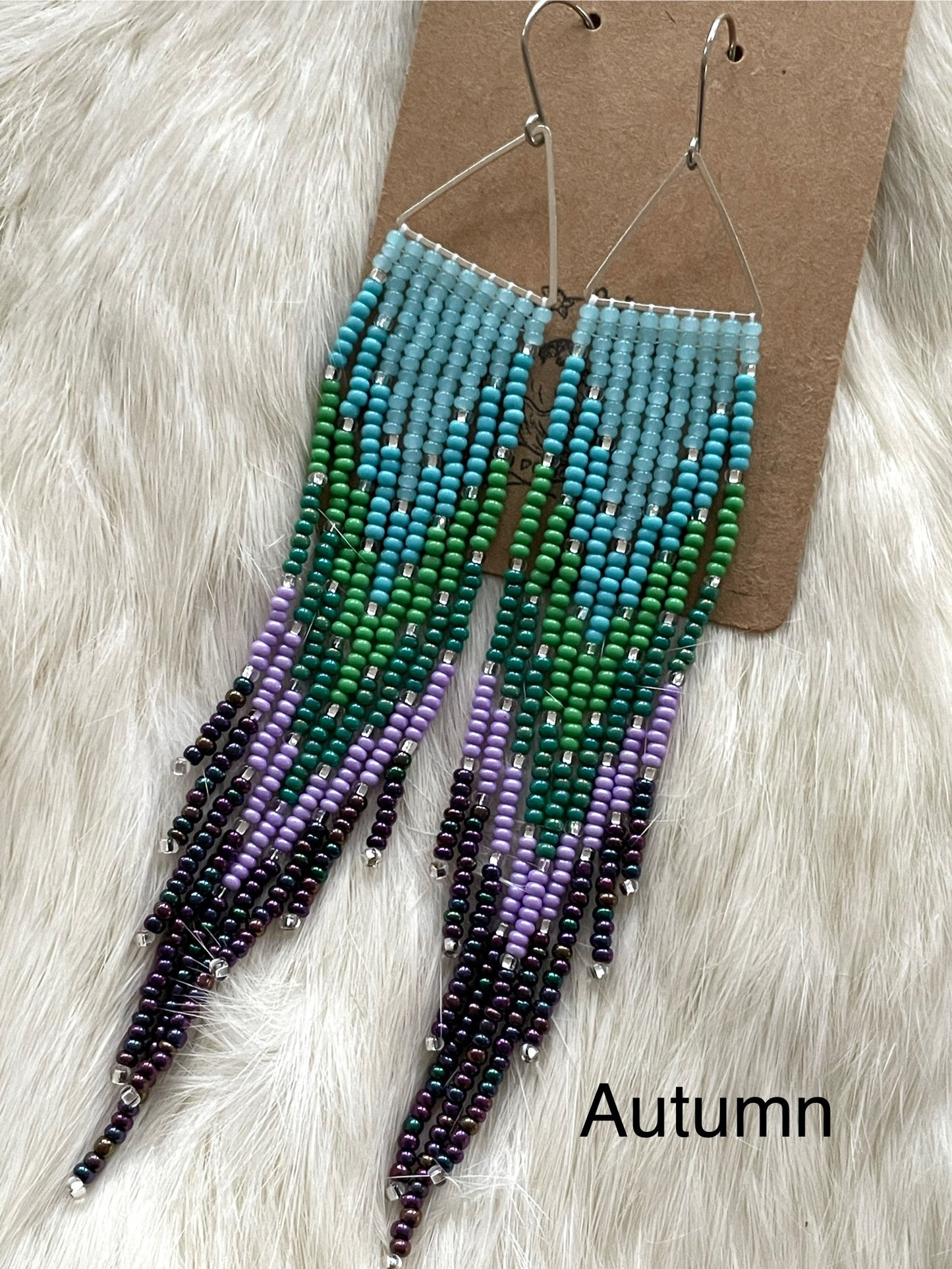 Long fringe on metallic shapes