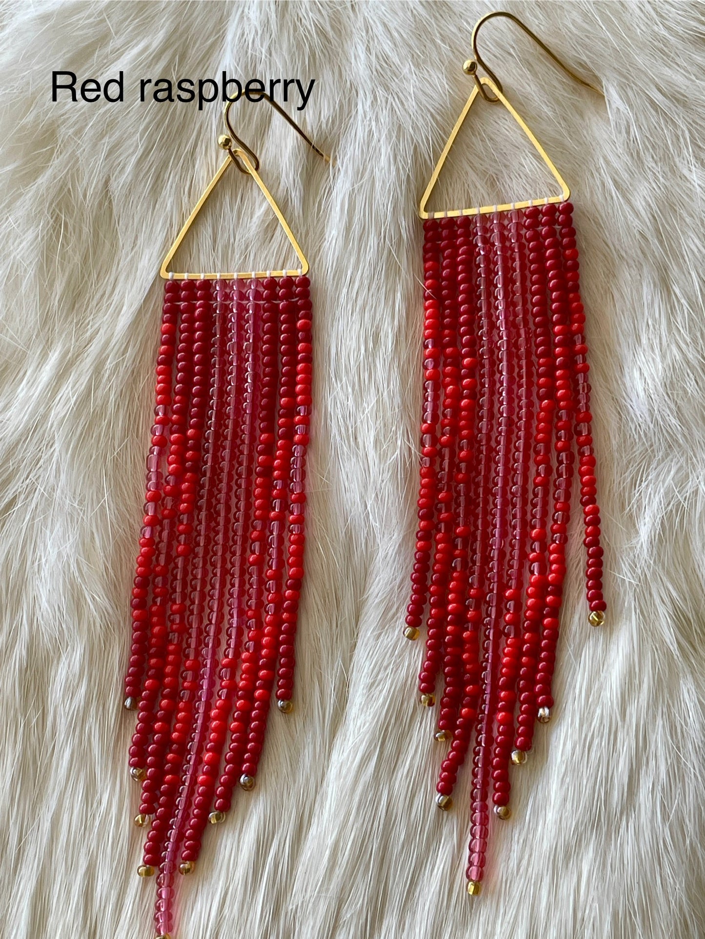 Long fringe on metallic shapes