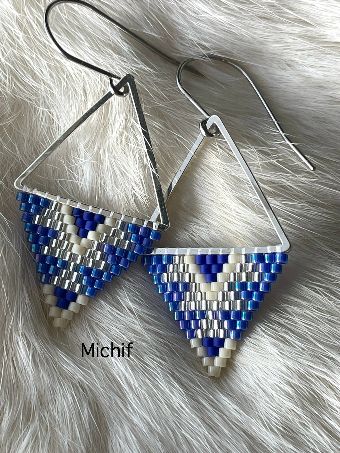 Petit triangles (earrings)