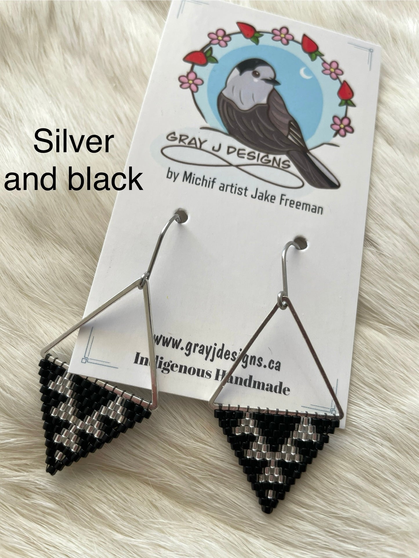 Petit triangles (earrings)