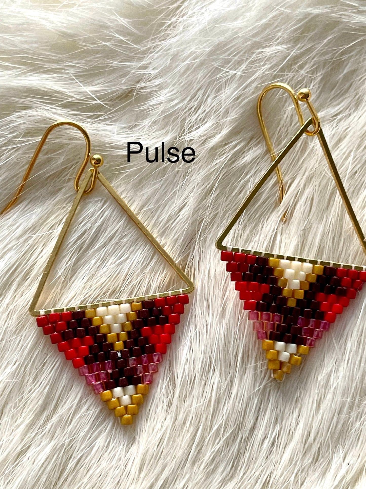 Petit triangles (earrings)