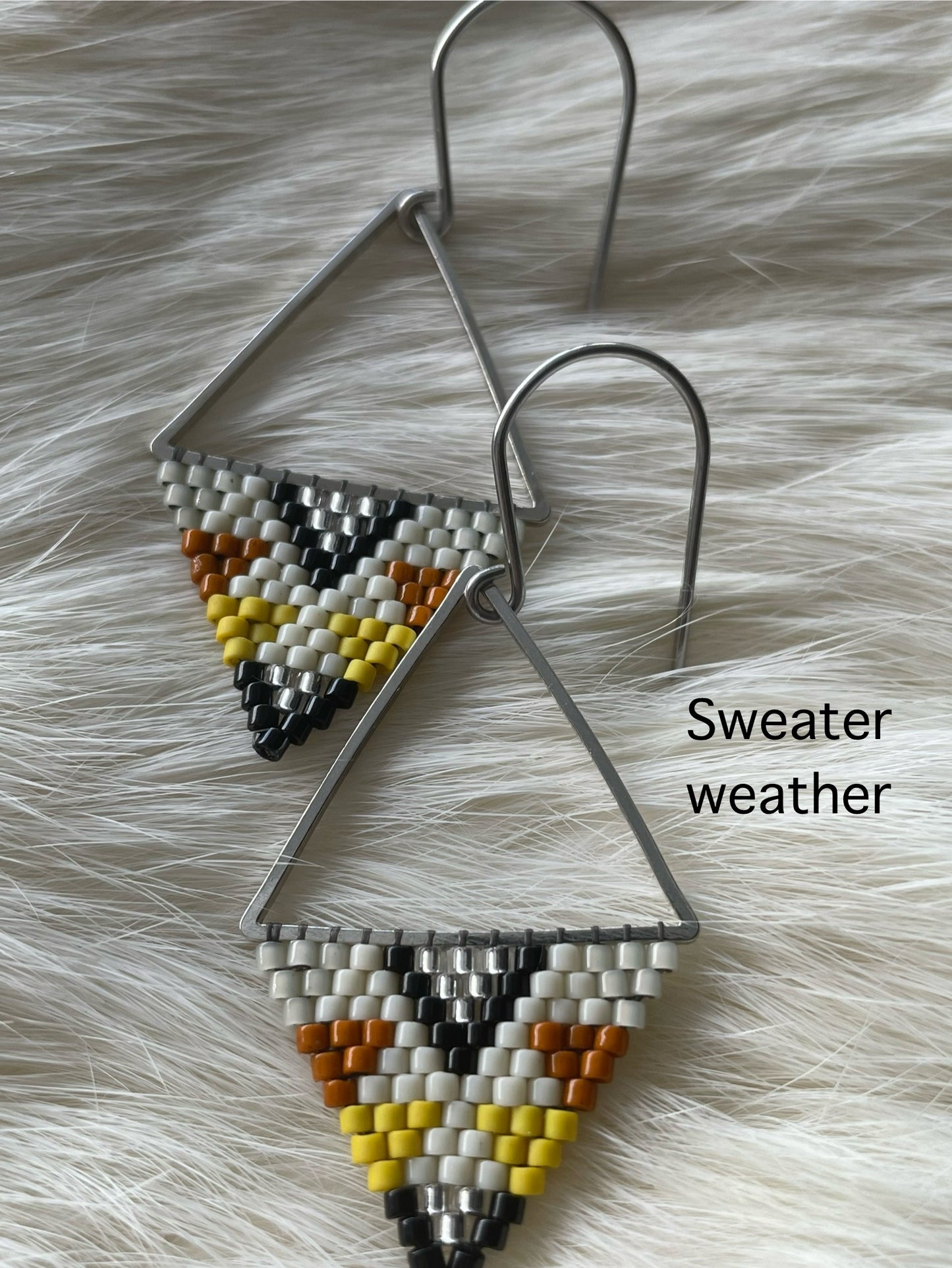 Petit triangles (earrings)