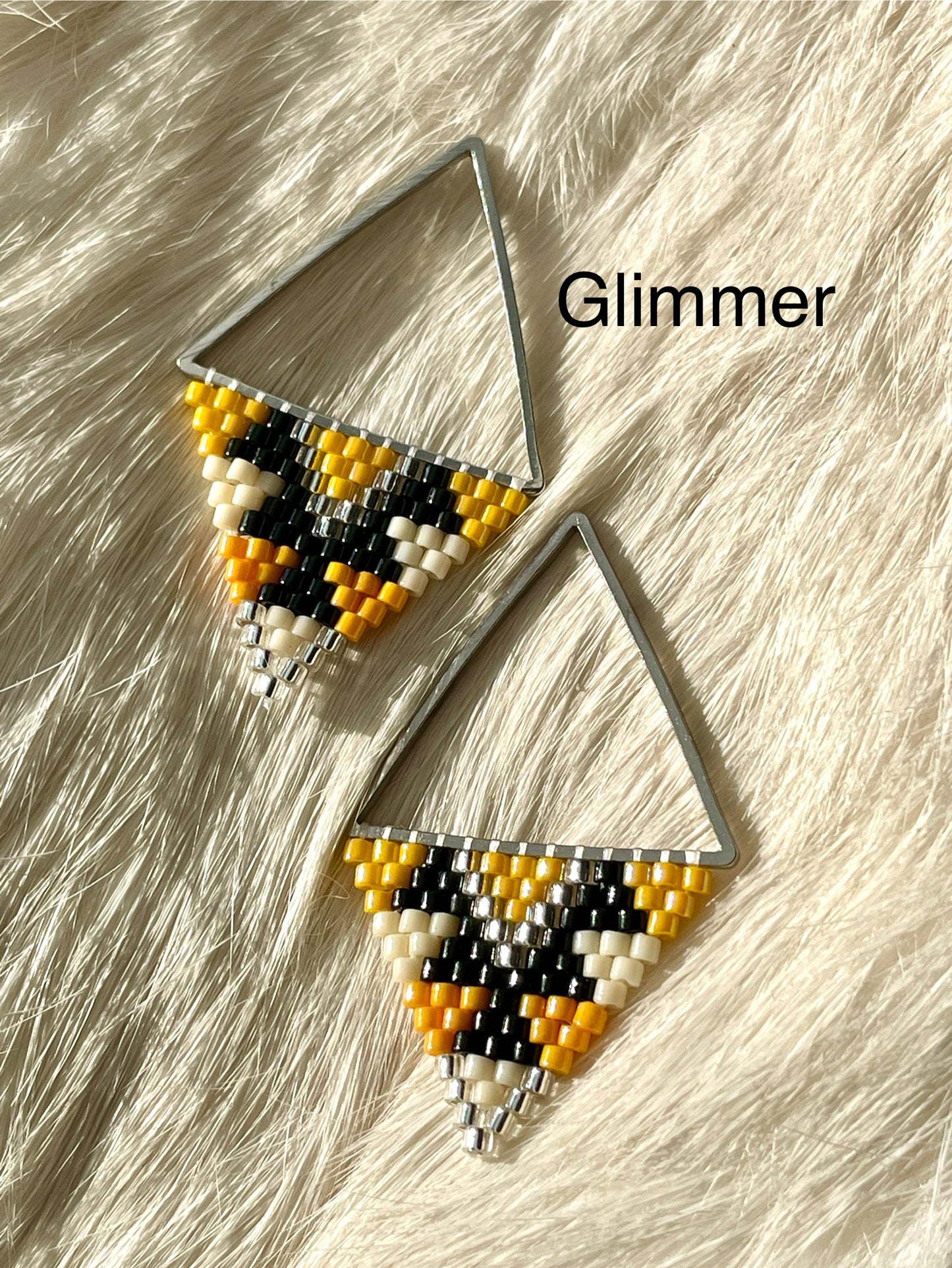 Petit triangles (earrings)