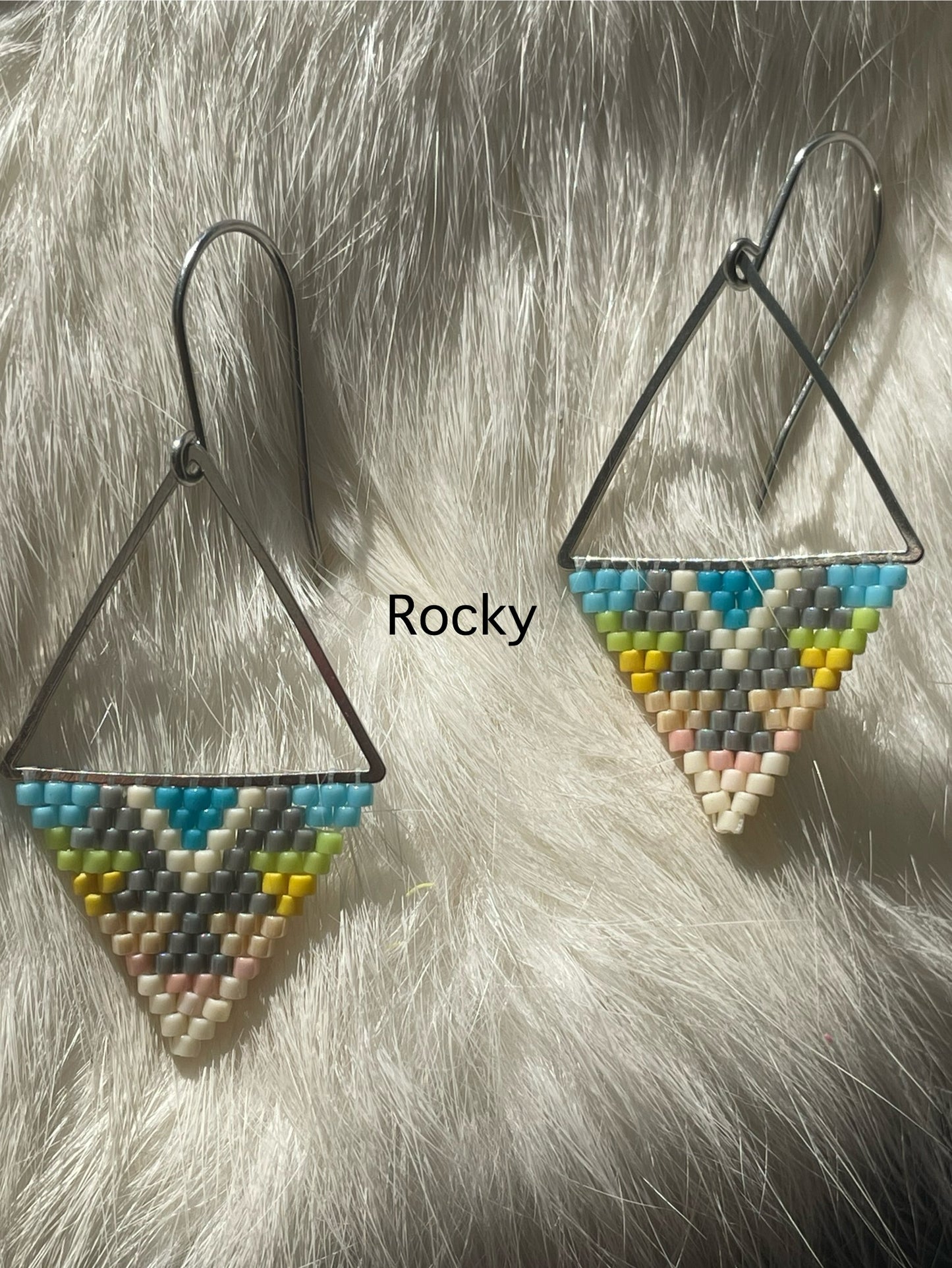 Petit triangles (earrings)