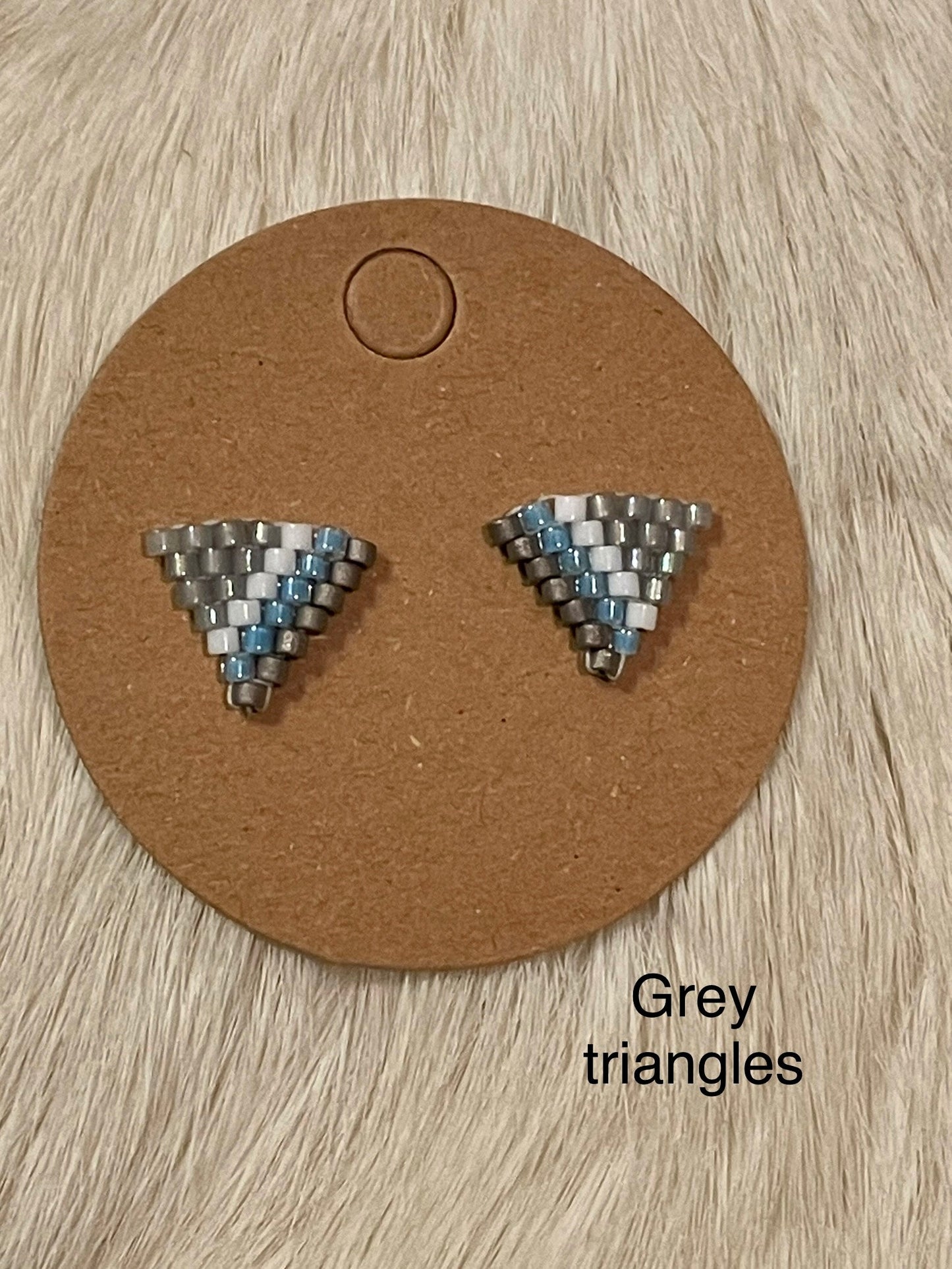 Delica studs