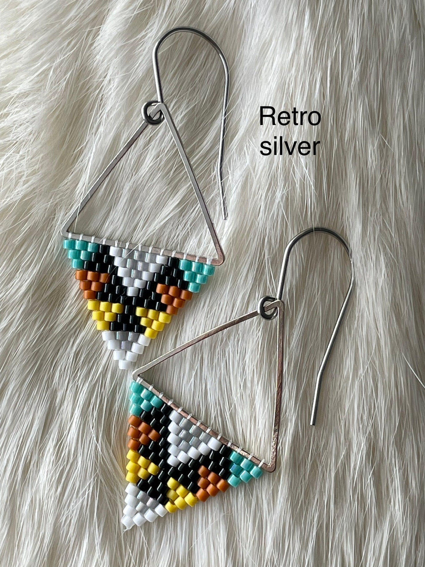 Petit triangles (earrings)