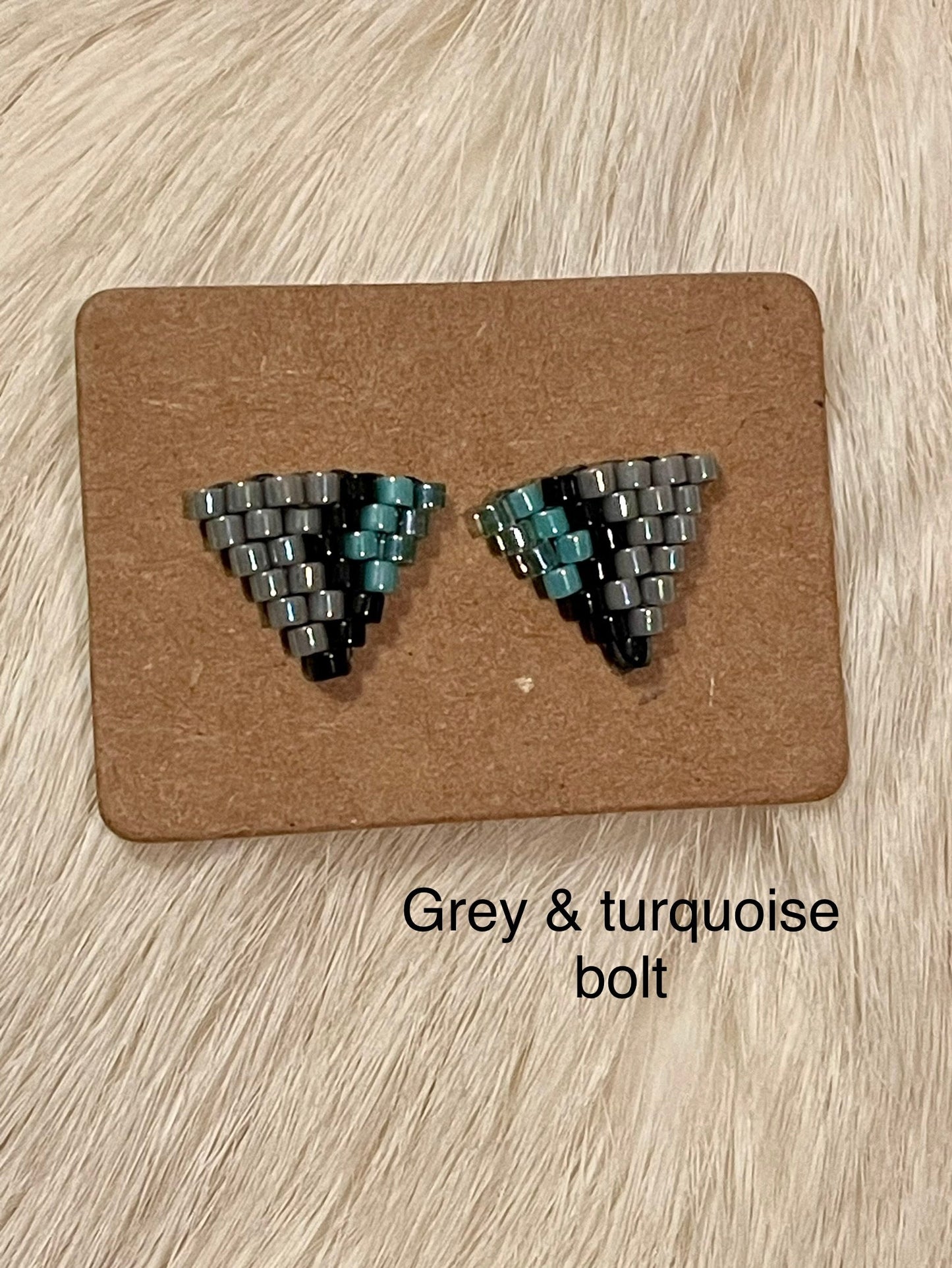 Delica studs