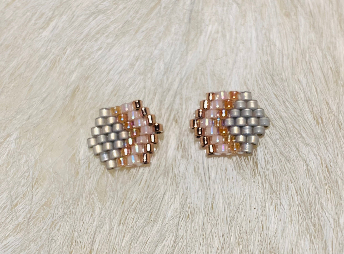 Delica studs